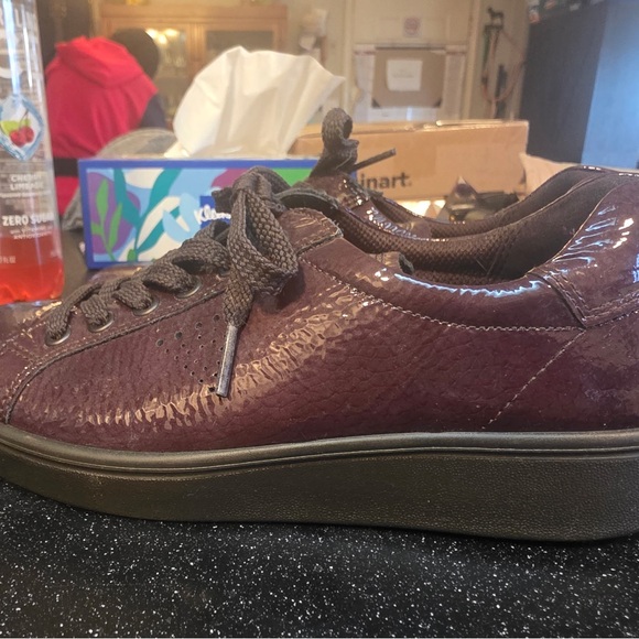Ecco Women's Patent Leather Sneakers in Deep Plum - Picture 4 of 4